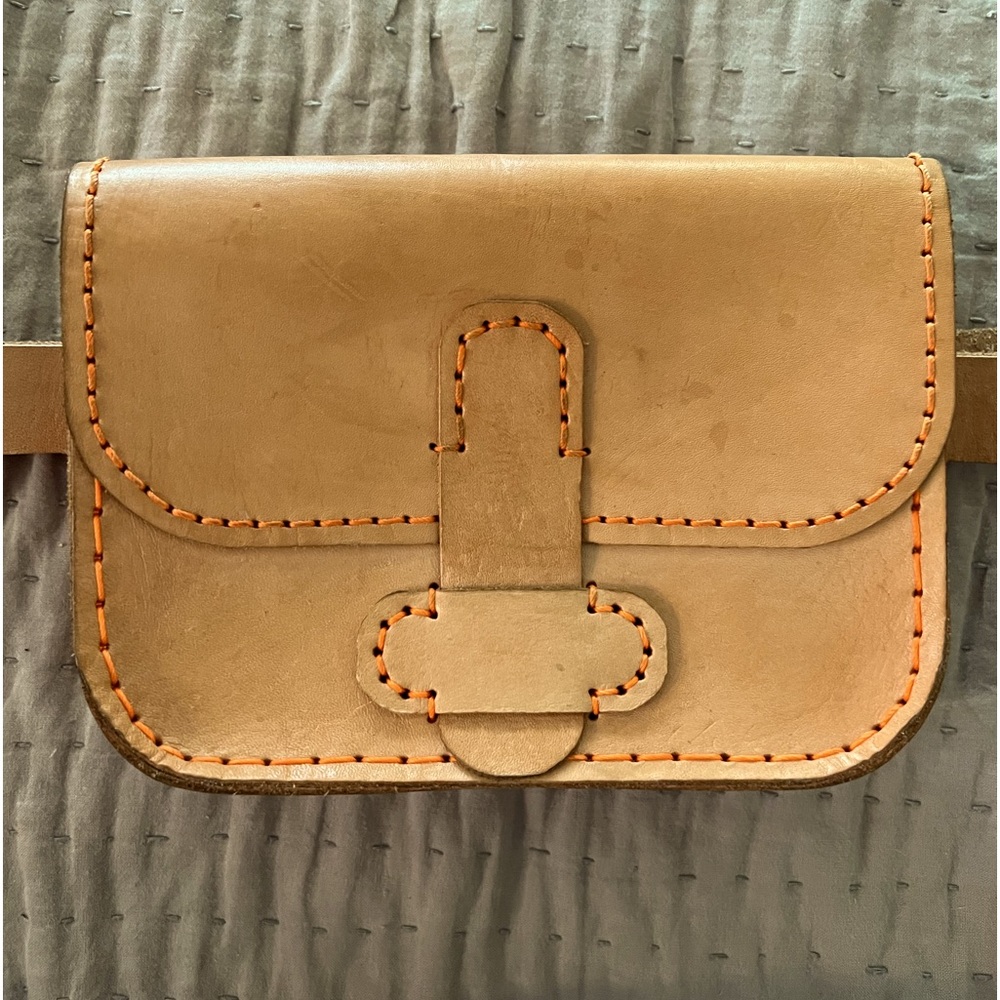 Leather Lola Y Tula Fanny pack or cross body bag made in Mexico
